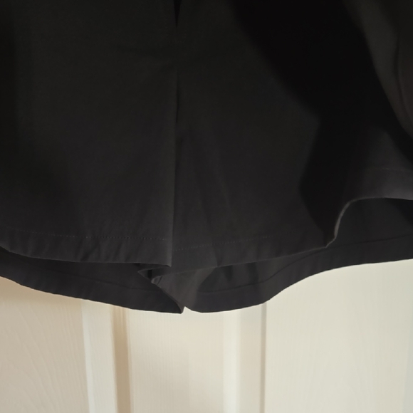 New Patagonia Women's Black Outdoor Everyday Skort Size Large - Picture 6 of 9